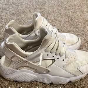 Nike Air Huarache Run Size 7 Youth